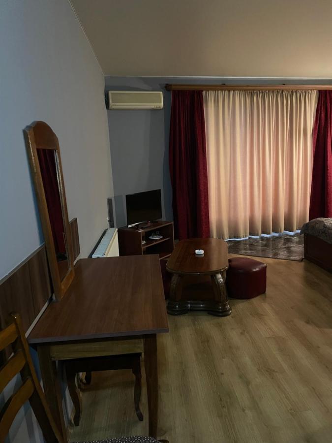 Hotel Era Tbilisi Ngoại thất bức ảnh
