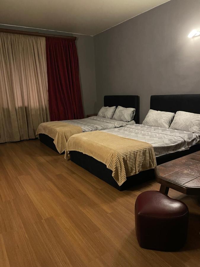 Hotel Era Tbilisi Ngoại thất bức ảnh