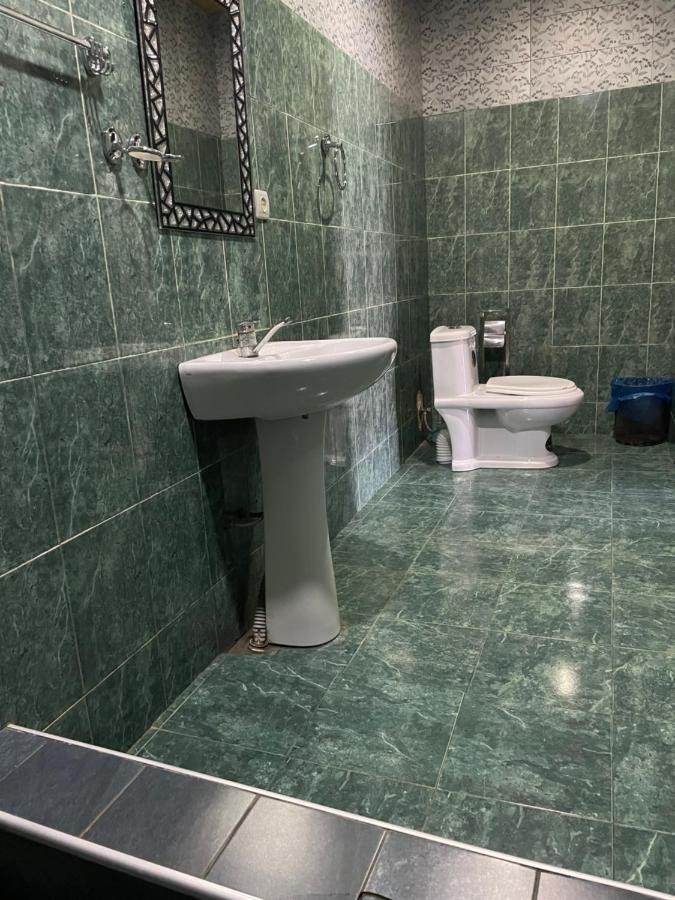 Hotel Era Tbilisi Ngoại thất bức ảnh